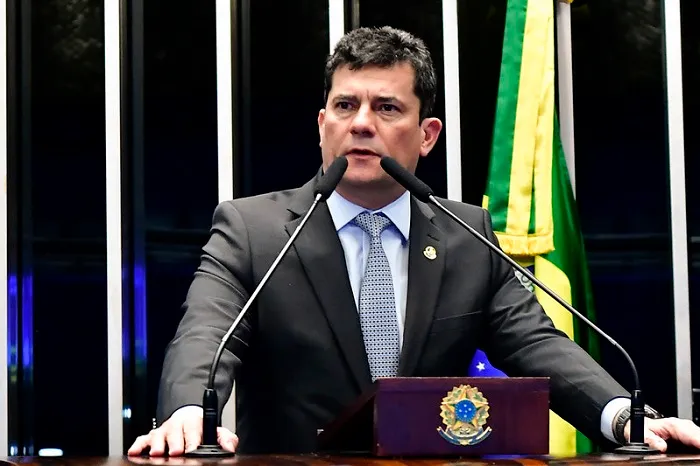 Plano de Lula de tirar mandato de Sergio Moro está em andamento. Será que a msn é o crime compensa?