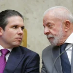 Hugo Motta procurou ministro de Lula para tratar de socorro ao BRB