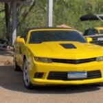Camaro amarelo é apreendido em ação contra lavagem de dinheiro em RO