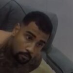 Namorado de aluna golpista explica demora a policiais: “Estava pelado”