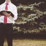 Pastor foragido por estuprar criança de 5 anos é preso em igreja no DF