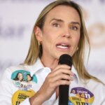 Celina promete seguir com regularização de condomínios no Jardim Botânico
