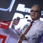 Candidato ao Senado, Ronaldo defende compra de helicóptero à Saúde do DF