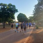 Amigos fazem ato em homenagem a triatleta que morreu no Parque da Cidade
