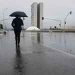 DF começa semana sob alerta para chuvas intensas; veja previsão