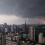 SP tem alerta para tempestades, granizo e ventos de 100 km/h até 5ª (15/10)