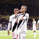 Com um a menos, Vasco vence Boca Juniors e quebra tabu de 75 anos