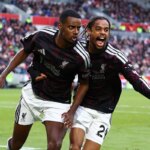 Liverpool vira contra o Brentford e vence fora de casa