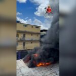 Mãe e filho escapam ilesos de incêndio que destruiu casa da família no DF