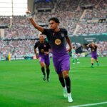 Lamine Yamal e Gabriel Jesus marcam e Barcelona goleia Bétis no Espanhol
