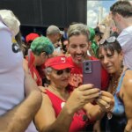 “O povo tá na rua defendendo direitos”, diz Grass em ato da esquerda no DF