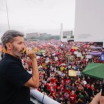 Grass quer aproveitar embalo de manifestação na Esplanada para virar votos