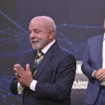 Lula diz que “Flávio anda lendo as coisas que o governo está fazendo”