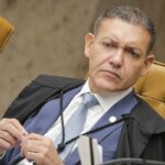 Flávio pede e Kassio manda tirar do ar canal de Janones