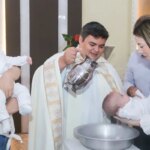 Família confunde gêmeos e padre batiza o mesmo bebê duas vezes em SP